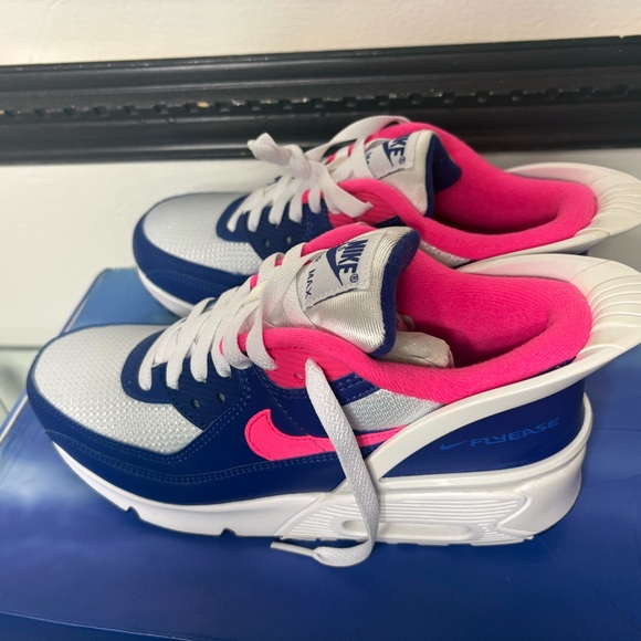 Nike Women's White and Pink Sneakers - Picture 1 of 16